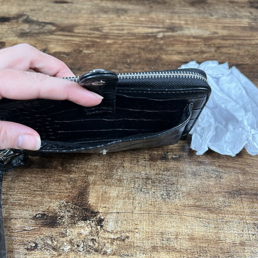 Christian Lacroix Wallet Zipper Closure Back Pocket NWT Black Wristlet Strap - Picture 4 of 9